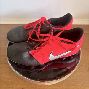 Red Nike Phantom VNM Soccer cleats 5.5 Youth